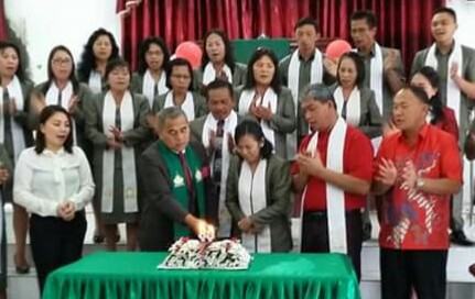 BUPATI JWS PIMPIN IBADAH HUT KE-83 GMIM SION SIMBEL WILAYAH KAKAS&nbsp;SATU