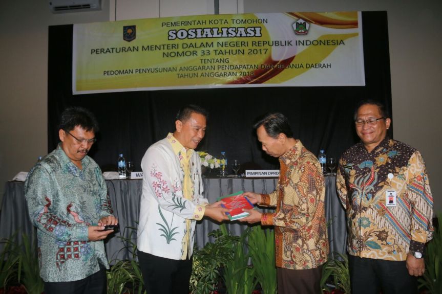 Walikota Eman Buka Sosialisasi Permendagri Nomor 33 Tahun 2017 tentang Pedoman Penyusunan APBD&nbsp;2018