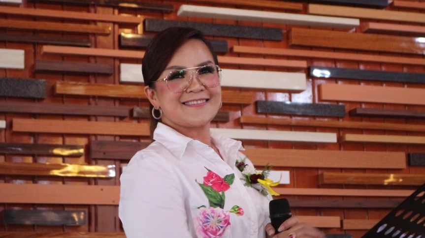 [VIDEO] Suara Emas Wakil Walikota Syerly Adelyn Sompotan – Kusalah&nbsp;Menilai