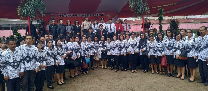 Laporan Terlambat, Bupati JS Akan Uji Komputer Para Kepala&nbsp;Sekolah