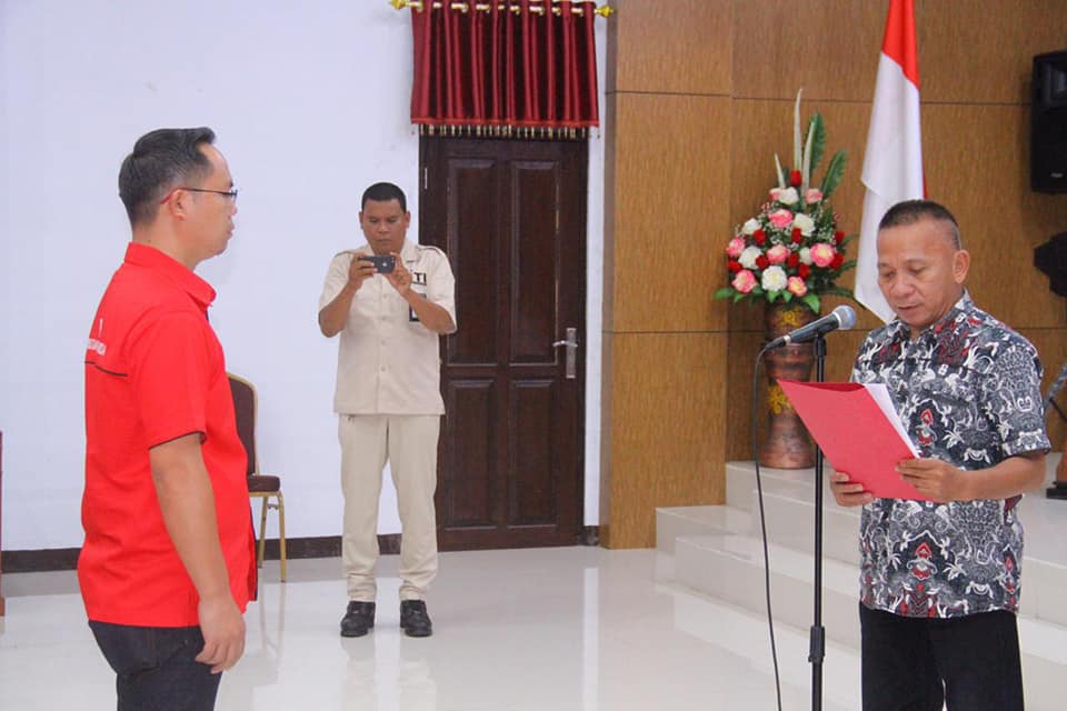 pelantikan pwi minahasa