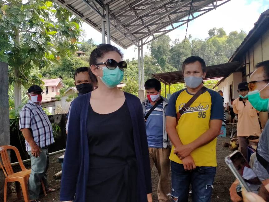 Ketua Komisi IX DPR RI, Felly Runtuwene Tinjau Posko Pencegahan&nbsp;Covid-19