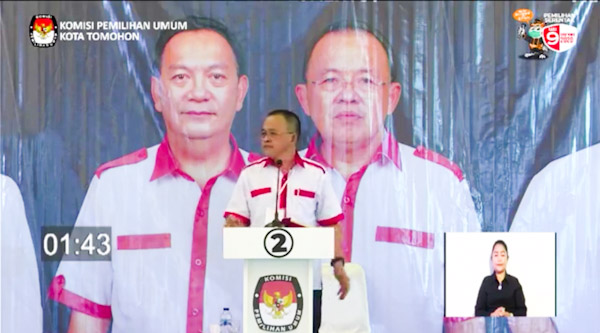 Wenny Lumentut Tampil Elegan Dalam Debat Terbuka Tahap&nbsp;II