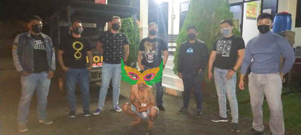 Hanya Dipengaruhi Miras, Anak Tega Aniaya Ayah Sendiri | Totosik Amankan Pelaku Ke Mapolsek&nbsp;Tomsel