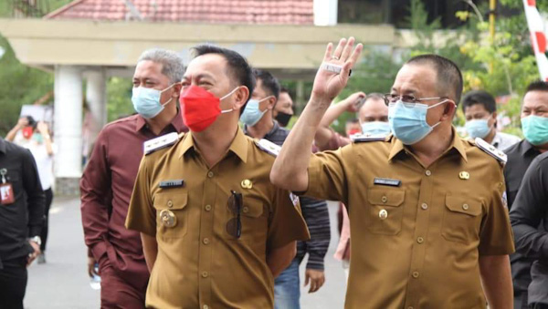 Wali Kota Dan Wakil Wali Kota Tomohon CS-WL Sidak Beberapa Kantor&nbsp;SKPD