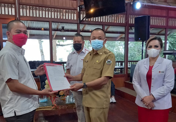 Dukung Penuh Kegiatan PMI, Pemkot Tomohon Beri Dana Hibah Sebesar Rp. 200&nbsp;Juta