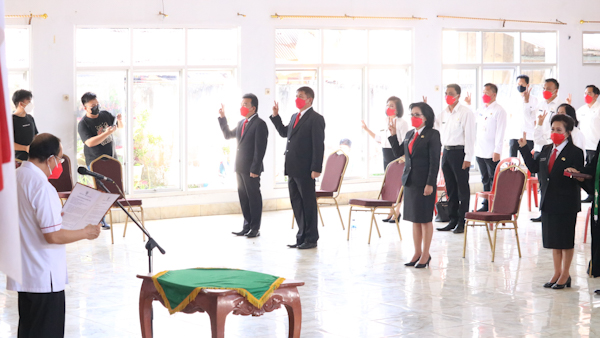 Bupati ROR Lantik Martha Aguw Sebagai Kaban Bapenda dan Joice Pua Sebagai Kaban BPKAD&nbsp;Minahasa