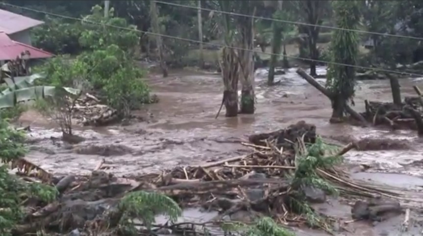 Akses Jalan Putus, Banjir Bandang di Mitra Rendam Sebagian Rumah&nbsp;Warga