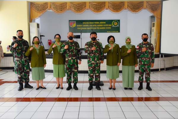 Danrem Putong Pimpin Sertijab 3 Jabatan di Makorem&nbsp;131/Santiago