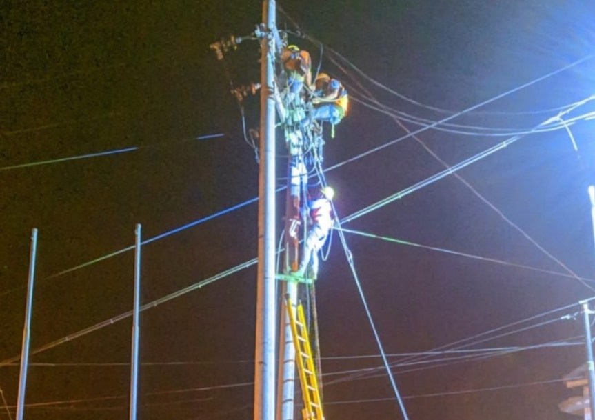 PLN Pulihkan Kelistrikan Pasca Erupsi Gunung&nbsp;Sumeru