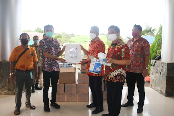 Wongkar-Rembang Terima APD dari Kementerian Kesehatan&nbsp;RI
