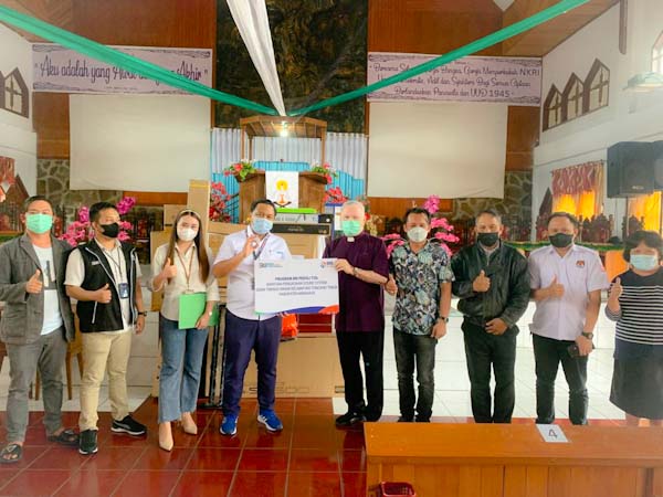 BRI Beri Bantuan CSR Untuk GMIM Tiberias Kiniar&nbsp;Tondano