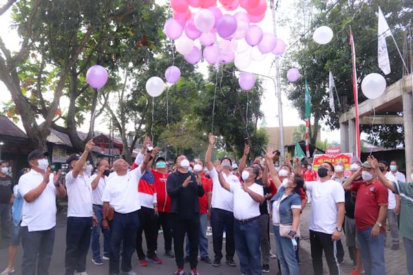 Ikut Jalan Sehat Dengan Jemaat GMIM Galilea Teling, Wawali RS Pesankan&nbsp;Ini
