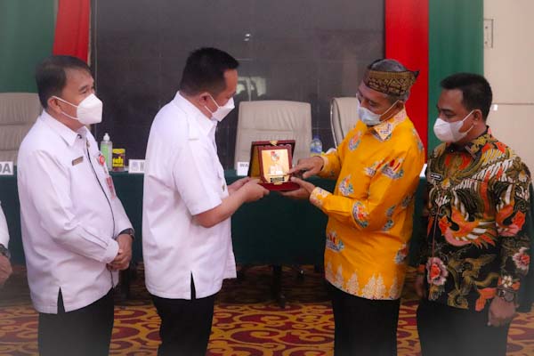 Wawali RS Terima Kunjungan Studi Banding dari Pemkot&nbsp;Pekanbaru