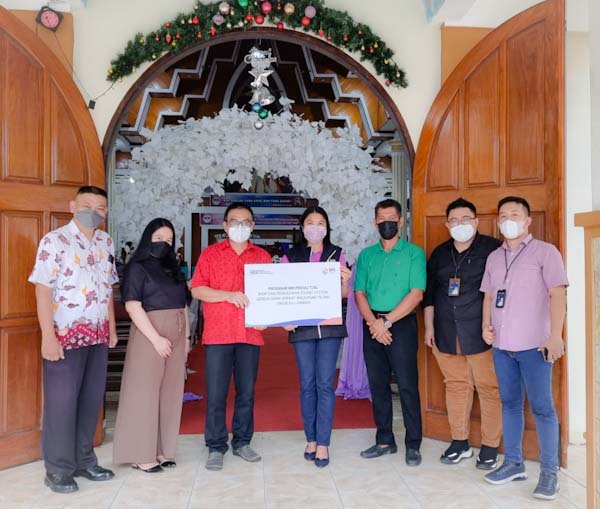CSR BRI, Salurkan Bantuan Untuk Gereja GMIM Teling Tingkulu&nbsp;Lembah