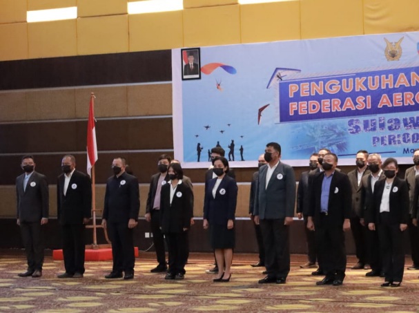 Resmi Jabat Waket FASI Sulut, Wawali Lumentut Siap Majukan Olahraga Dirgantara di&nbsp;Sulut