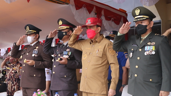 Video: Bupati ROR dan Kapolres Minahasa Bersama Forkopimda Ikuti Upacara HUT Bhayangkara&nbsp;ke-76