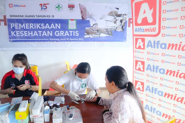 Semarak HUT ke-15, Alfamidi Gelar Pengobatan Gratis di&nbsp;Minsel