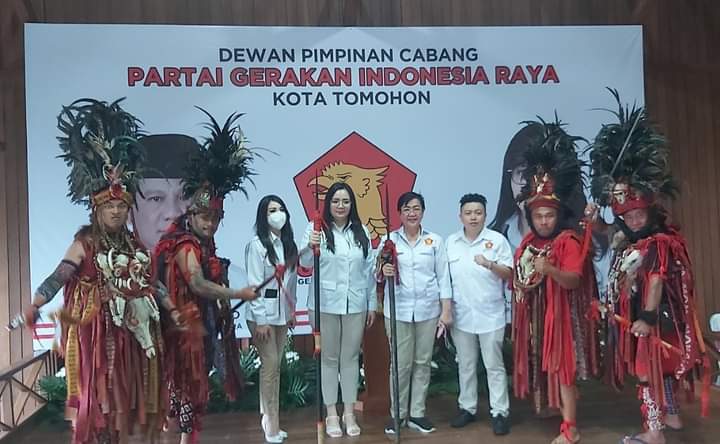 Sendy G A Rumajar Resmi Nahkodai Partai Gerindra Kota&nbsp;Tomohon