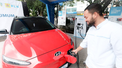 Jadi Tuan Rumah HAPUA-JEPIC Symposium 2022, PLN Dorong Ekosistem Kendaraan Listrik Demi Wujudkan&nbsp;NZE