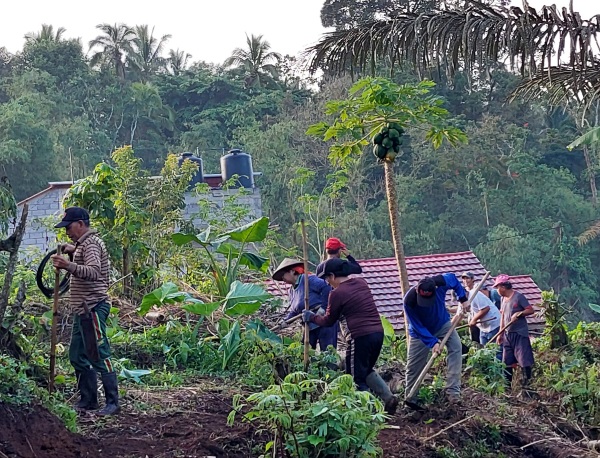 Tunjang Program Pemerintah, Masyarakat Kayawu Hidupkan Budaya Mah’&nbsp;jaman