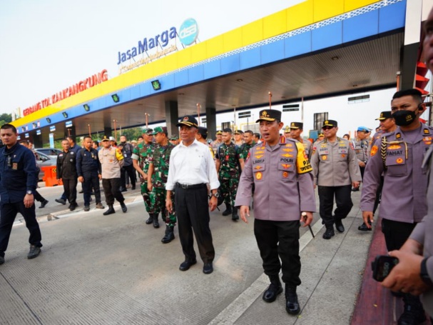 Tinjau Pengamanan Mudik Lebaran di Jateng, Kapolri Instruksikan Polda Mantapkan Sosialisasi Perubahan Rakayasa&nbsp;Lalin