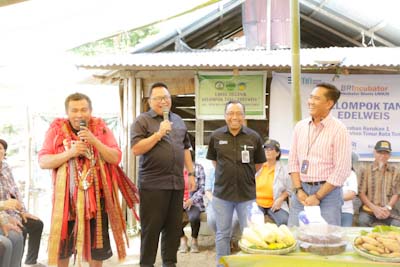 Dikunjungi Langsung Komisaris BRI, Kelompok Tani Edelweis : Kami Terharu dan Bangga Bisa Bertatap Muka&nbsp;Langsung