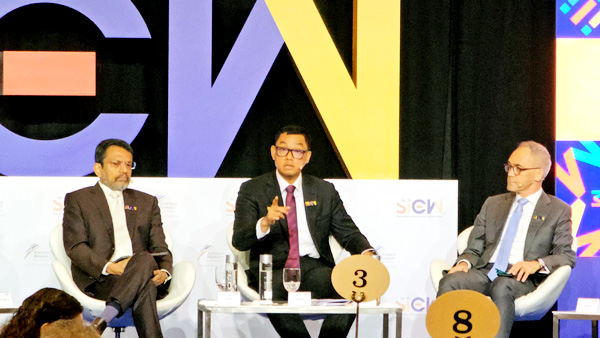 PLN Dorong Pengembangan Sistem Transmisi Listrik Hijau Antar Negara Asia&nbsp;Tenggara