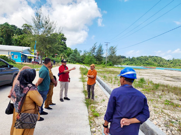 PLN-PDSPKP Lakukan Survei Penyediaan Listrik Gudang Beku Portable di Pelabuhan&nbsp;Mato