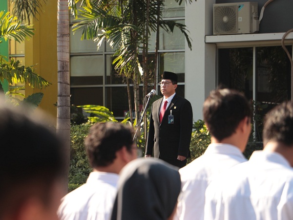 Upacara Peringatan Hari Listrik Nasional ke-78 di PLN UID&nbsp;Suluttenggo