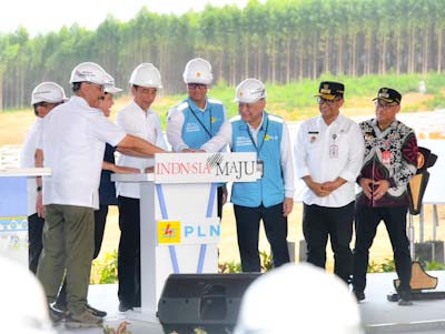 Presiden Jokowi Groundbreaking Pembangunan PLTS PLN 50 MW di IKN Nusantara, Hadirkan 100% Energi&nbsp;Bersih