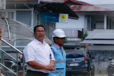 Komitmen Menjaga Keandalan Listrik, GM PLN UID Suluttenggo Rutin Cek Disiplin Keselamatan Dan Kesehatan Kerja&nbsp;Petugas