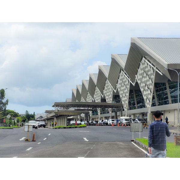 Dampak Erupsi Gunung Ruang, Bandara Samrat Manado Tutup Sementara, Tiga Penerbangan&nbsp;Delay
