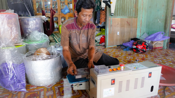 Laporan Tahunan Program TJSL PLN Peduli Catat Keberhasilan Pengembangan Lapangan Kerja dan UMK Secara&nbsp;Nasional