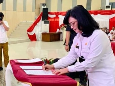 Sekda Watania Teken Komitmen Percepatan Sertifikasi Aset Pemda Se- Sulawesi&nbsp;Utara