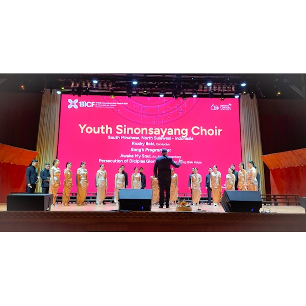 Youth Sinonsayang Choir Raih Gold Medal 13th Bali International Choir&nbsp;Festival