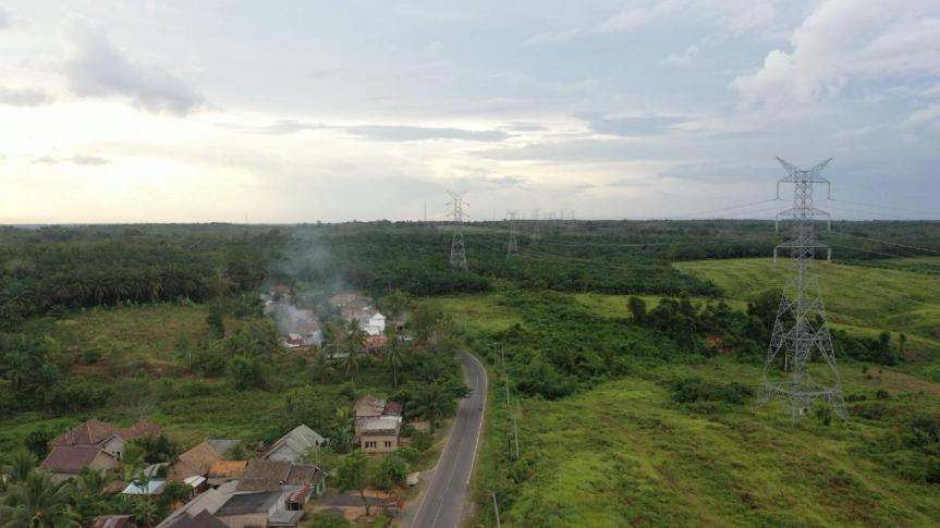 TKDN Capai 90 Persen, PLN Berhasil Operasikan SUTET 275 kV Muara Enim – Gumawang secara&nbsp;Penuh