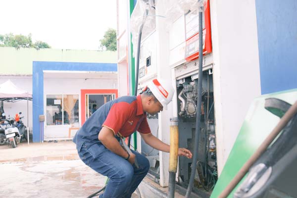 Pertamina Patra Niaga Sulawesi Gerak Cepat Pulihkan Layanan BBM dan LPG Pasca Banjir di&nbsp;Maros