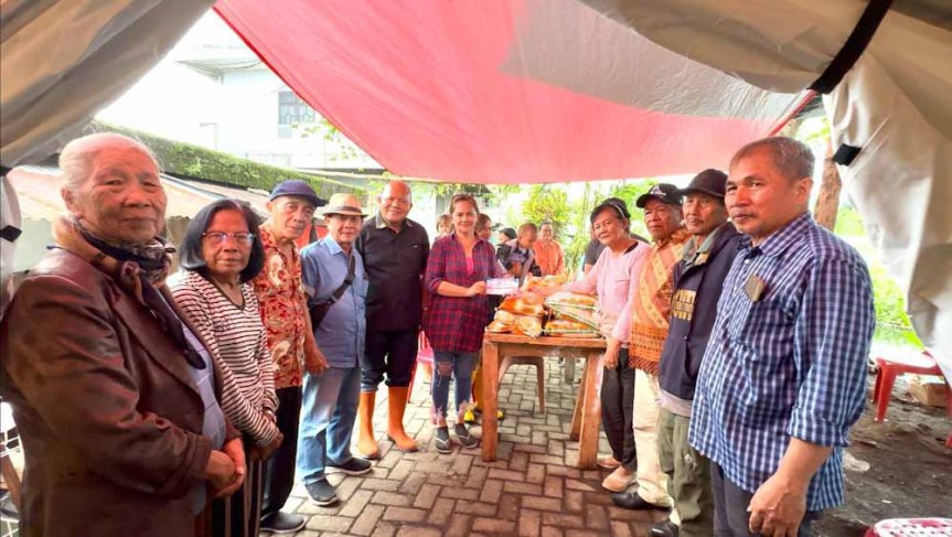 Video: Majelis Keluarga Besar Permesta Salurkan Bantuan 3 Ton Beras Bagi Warga Terdampak Banjir di&nbsp;Minahasa