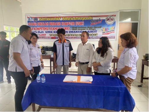 Tingkatkan Kualitas Pembelajaran, Fatek UNIMA Bekali Guru SMK Kristen Imanuel di&nbsp;Laikit