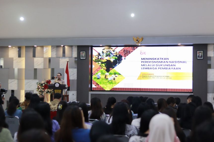 OJK Mengajar di UNSRAT, Tingkatkan Literasi ke&nbsp;Mahasiswa