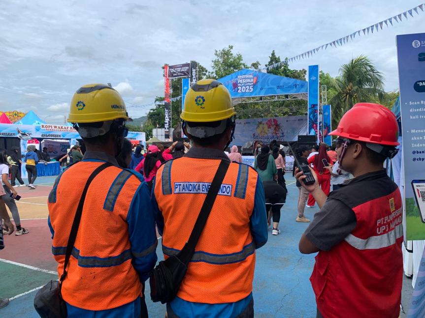 LISTRIK ANDAL PLN SUKSES TERANGI FESTIVAL PESONA SELAT LEMBEH&nbsp;2025