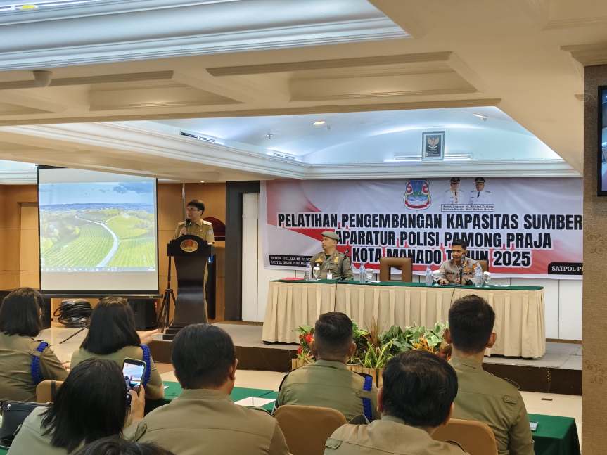 Buka Pelatihan Pengembangan Kapasitas SDM, Wali Kota AA : Aparatur Satpol PP Harus Tegas, Humanis, dan Pahami&nbsp;Tupoksi