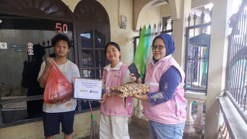 PLN Icon Plus Salurkan Bantuan untuk Warga Terdampak Banjir di&nbsp;Medan