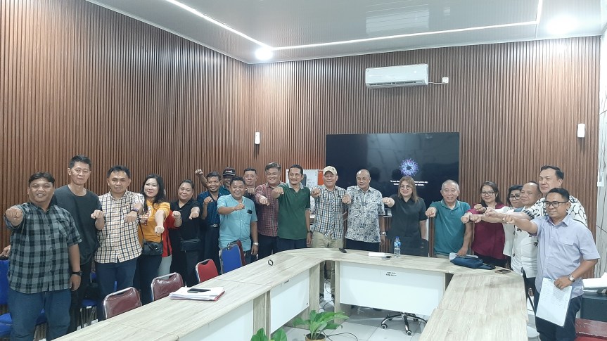 Rapat Dengar Pendapat, KONI Sulut Terima PBSI Kota Manado Hasil Muskot 8&nbsp;Oktober