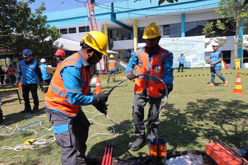 Kuatkan Kompetensi untuk Tingkatkan Layanan, PLN UID Suluttenggo Gelar Pelayanan Teknik&nbsp;Competition